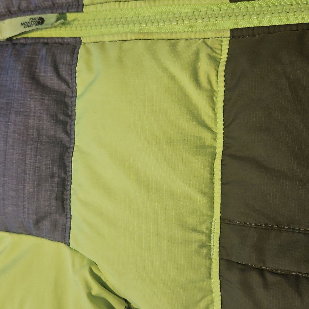 Reversible North Face Jacket - Picture 5 of 12